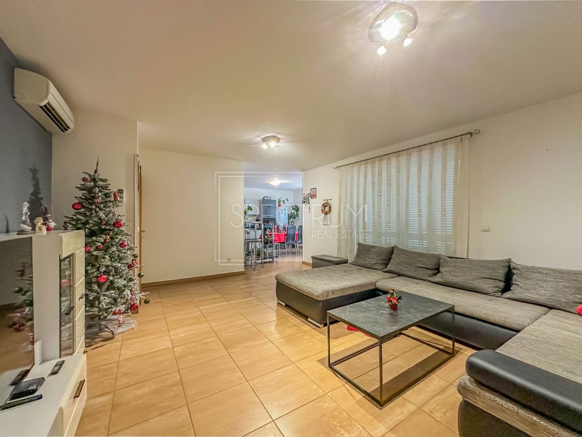 Cittanova, appartamento al piano terra con ampio giardino