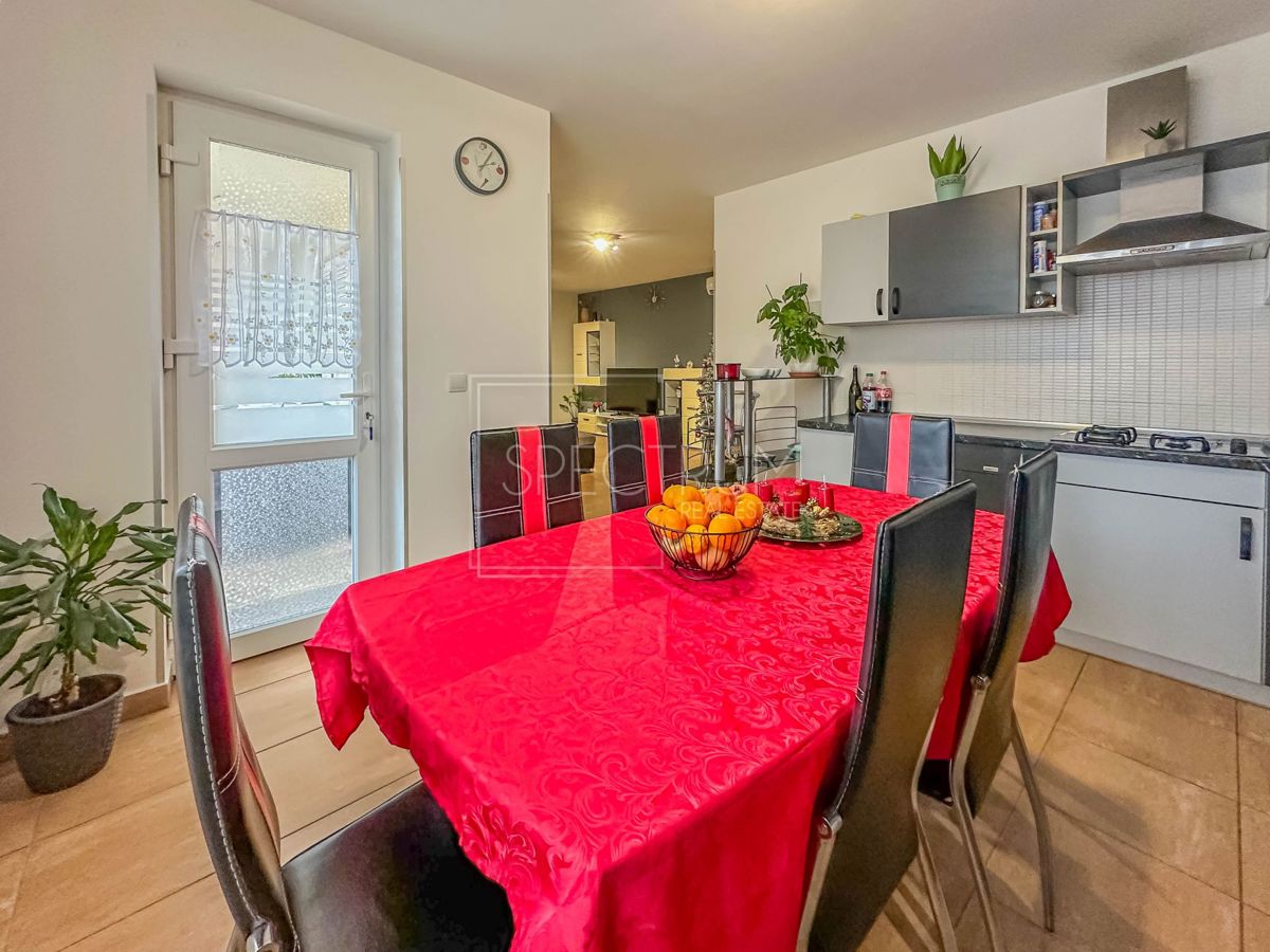 Cittanova, appartamento al piano terra con ampio giardino