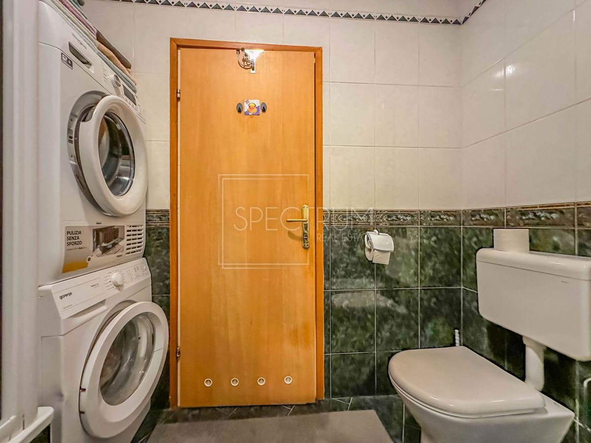 Umago, appartamento al piano rialzato in centro