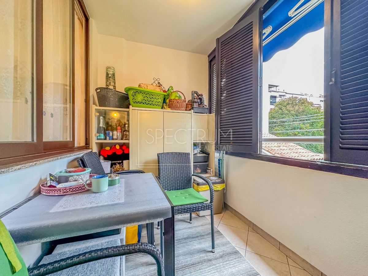 Umago, appartamento al piano rialzato in centro