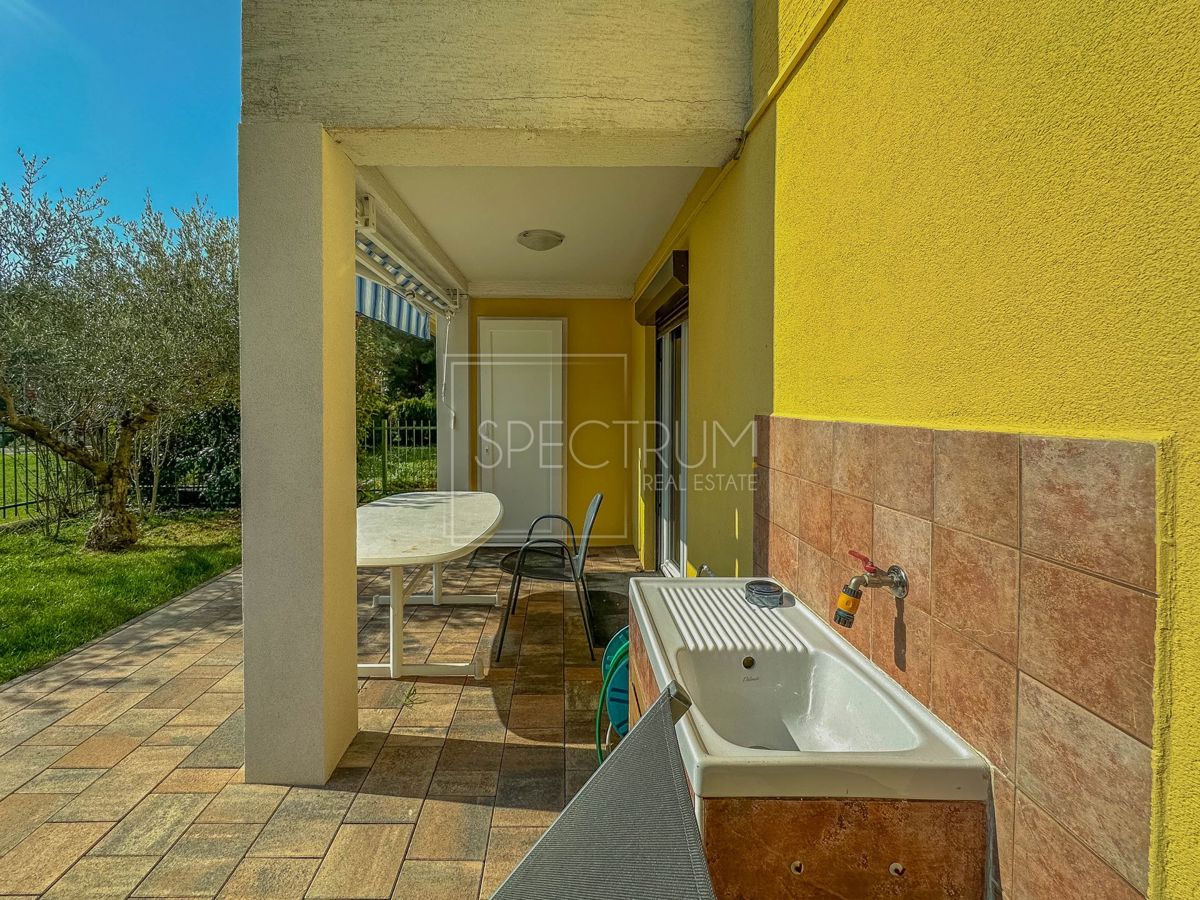 Cittanova, appartamento al piano terra a 350 metri dal mare