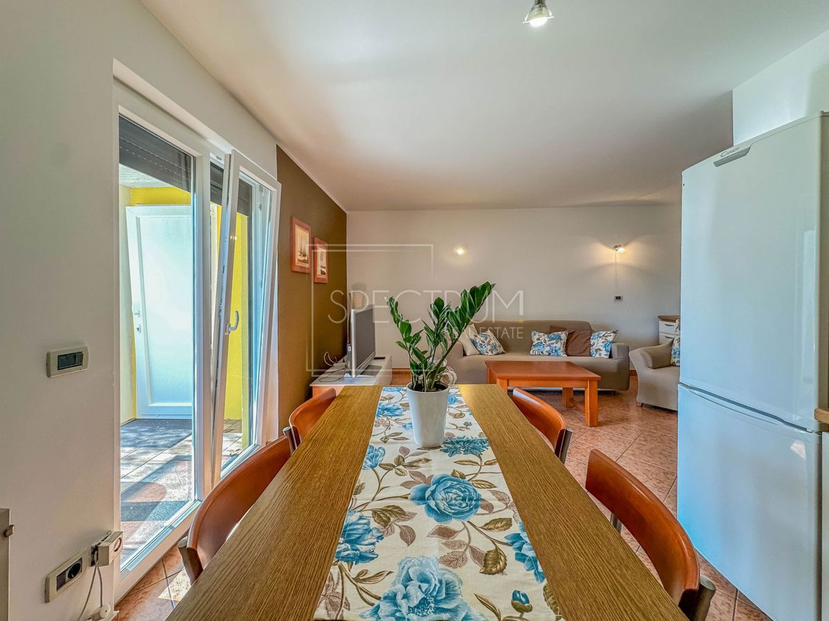 Cittanova, appartamento al piano terra a 350 metri dal mare