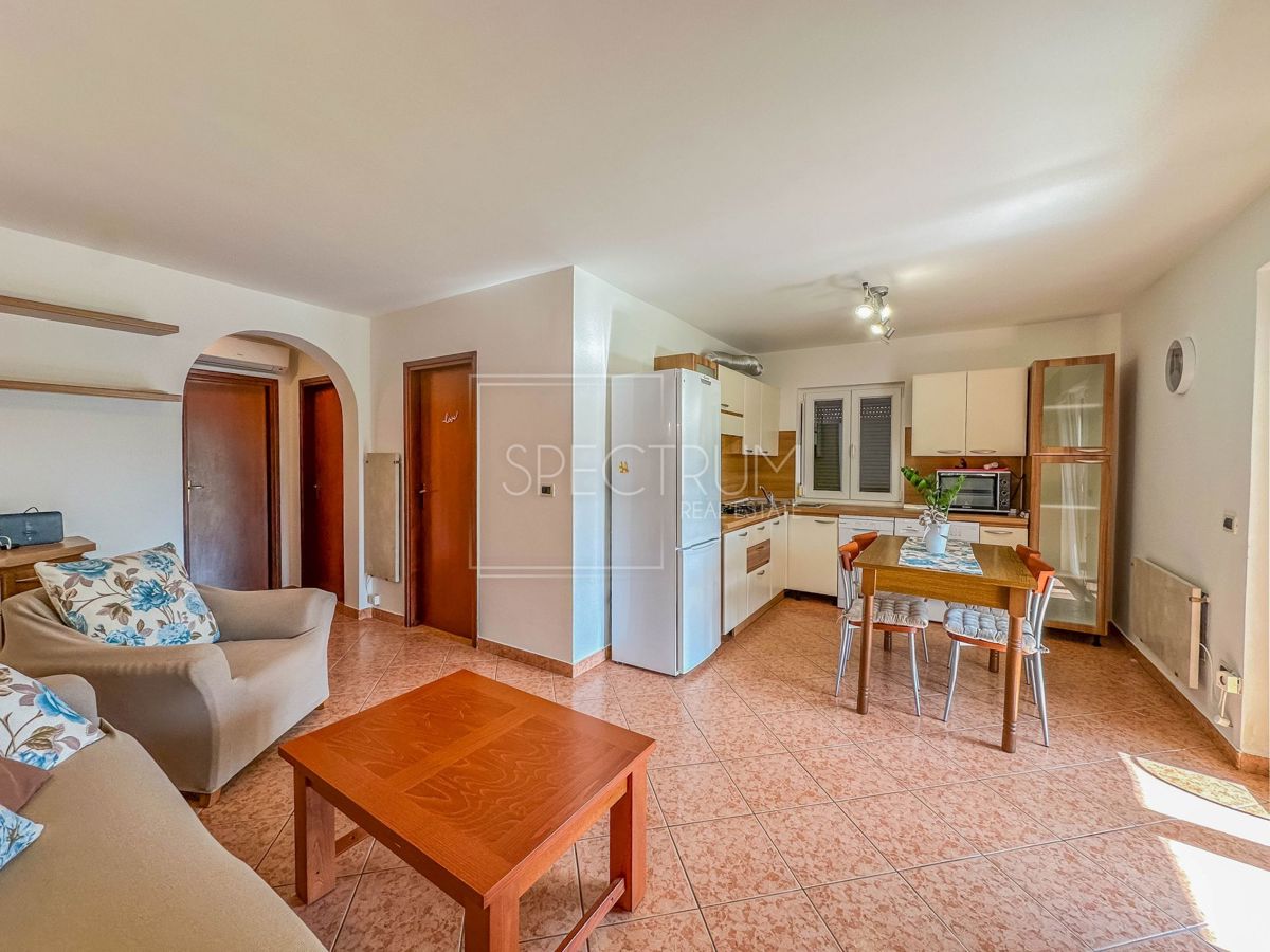 Cittanova, appartamento al piano terra a 350 metri dal mare