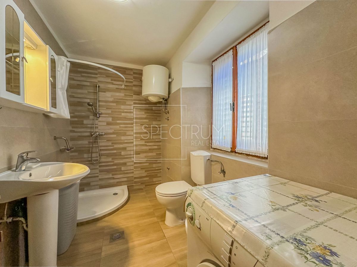 Buie, casa con giardino al centro