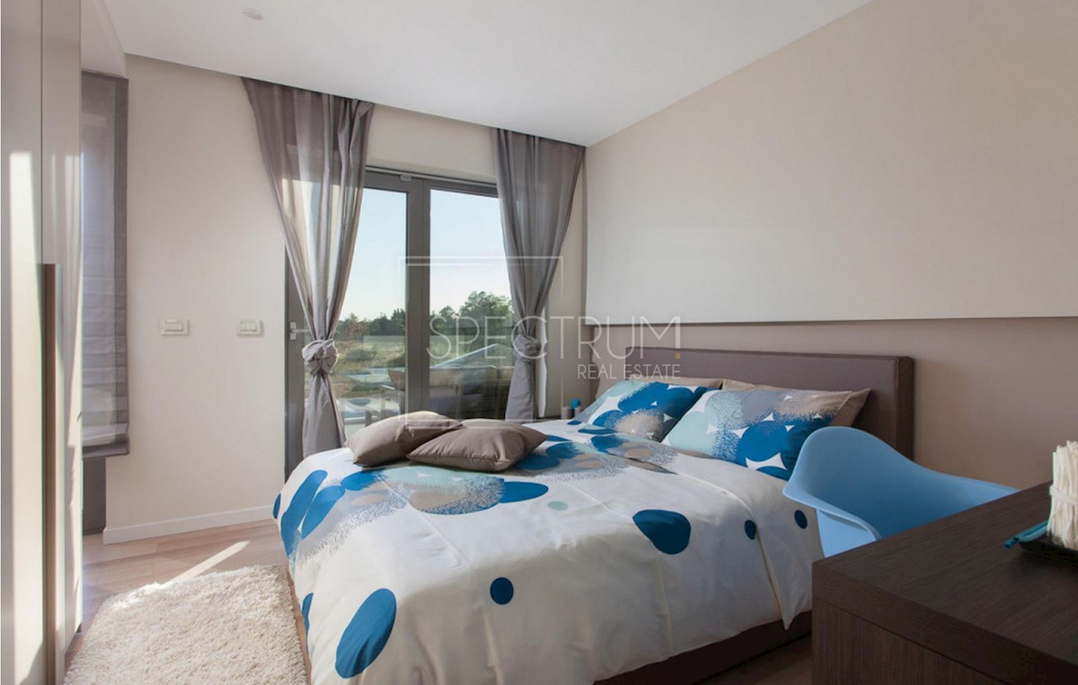 Zona Labin, villa moderna in una posizione tranquilla!