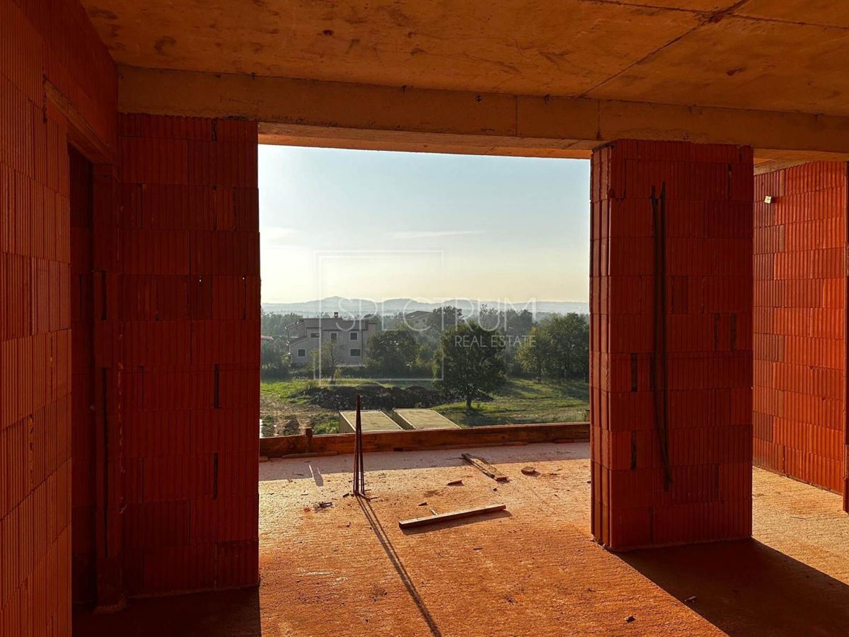 Zona Parenzo, casa moderna con piscina e vista mare