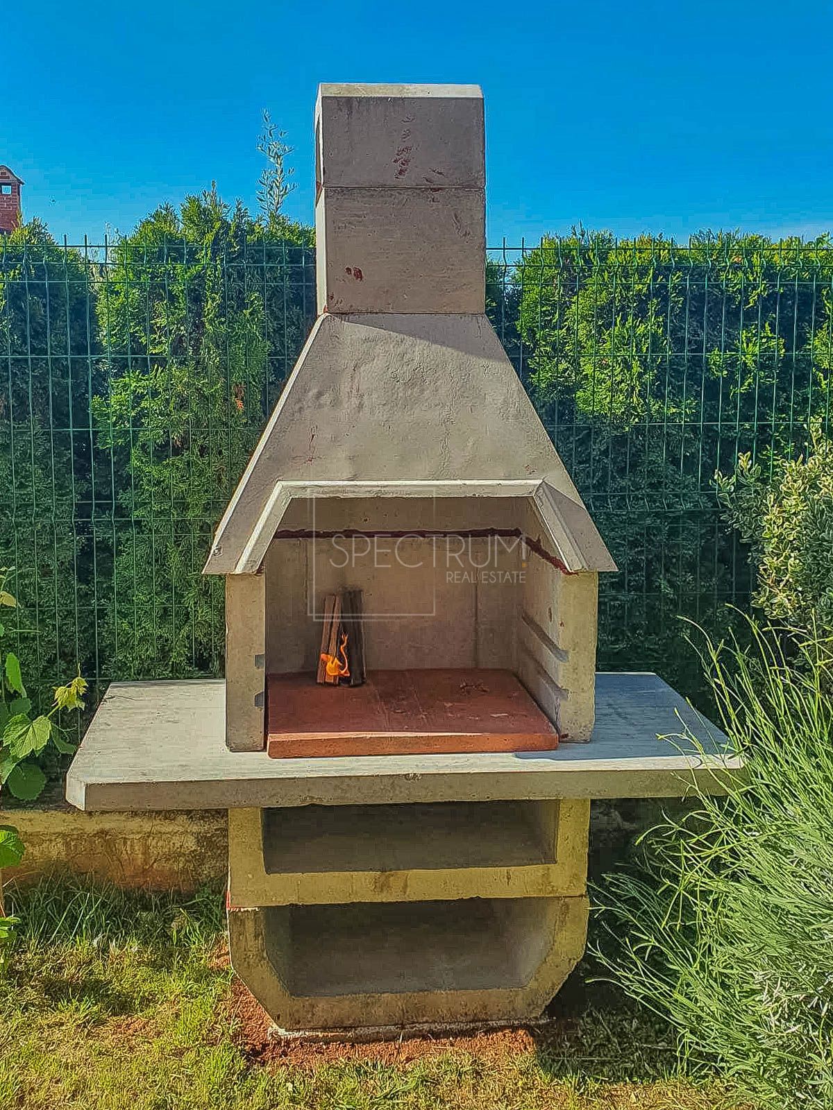 Zona di Visignano, appartamento al piano terra con giardino