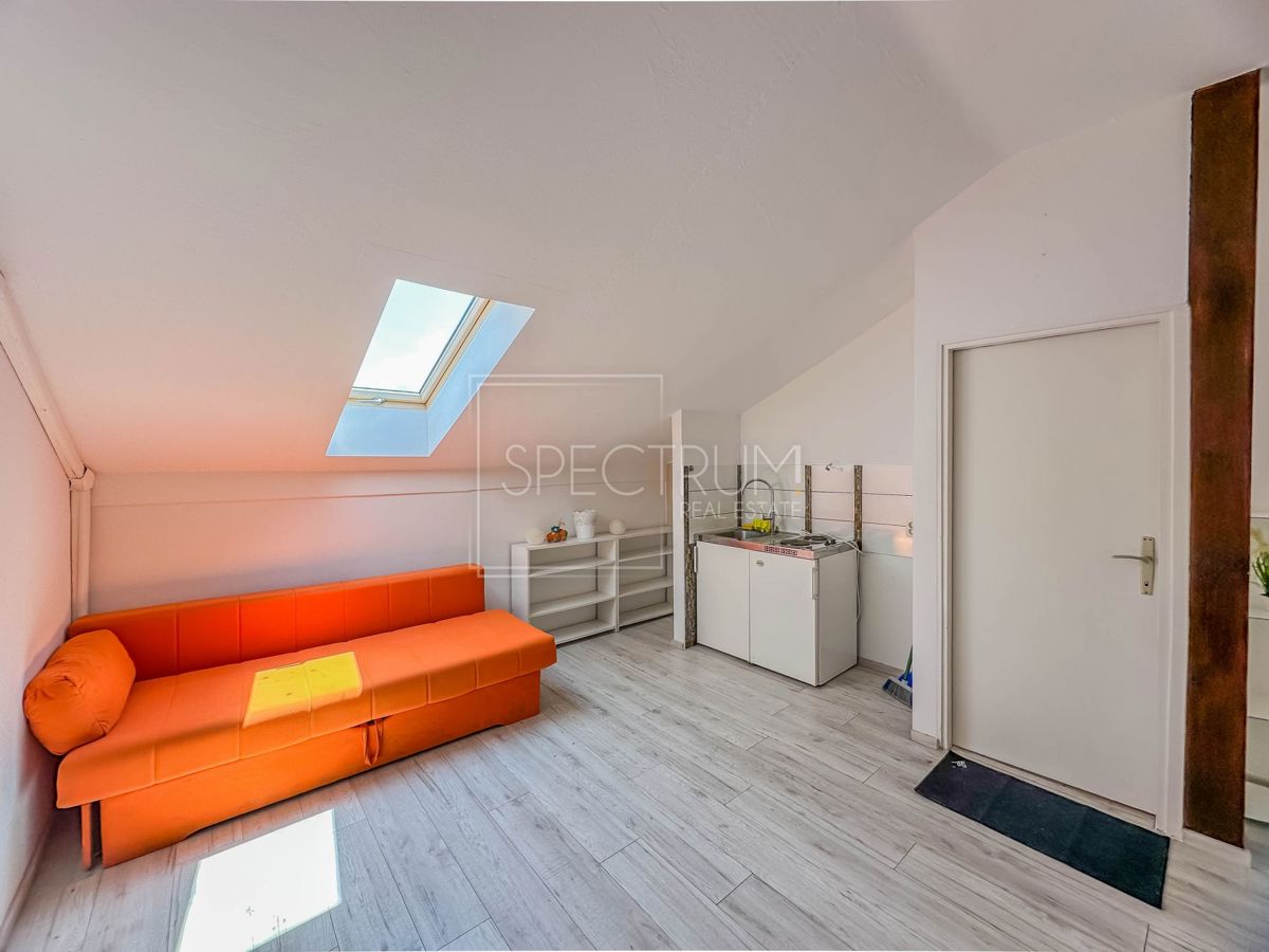 Cittanova, appartamento con 2 camere da letto in centro