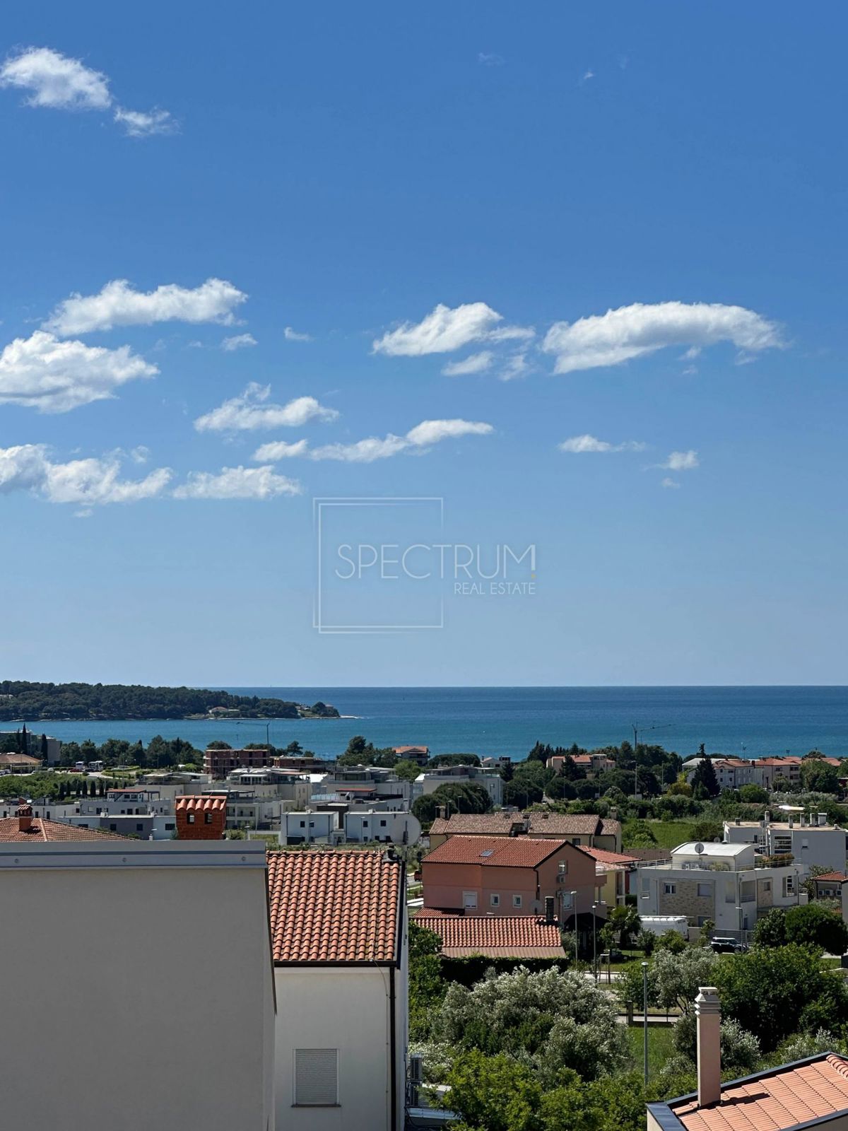 Cittanova, appartamento moderno con una bellissima vista sul mare