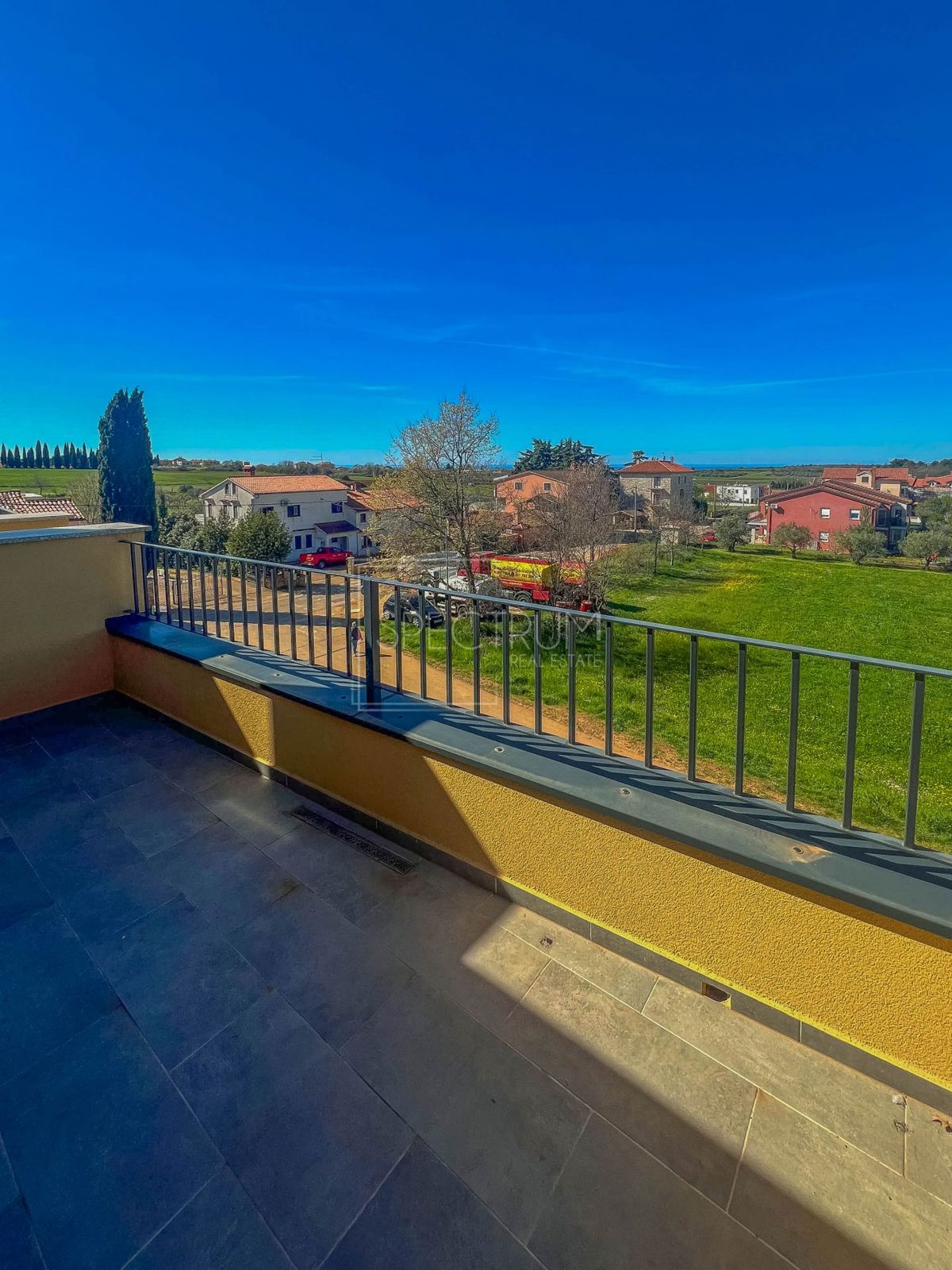 Cittanova, casa a schiera con giardino e vista mare