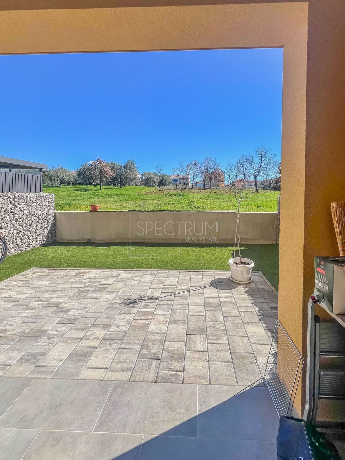 Cittanova, casa a schiera con giardino e vista mare