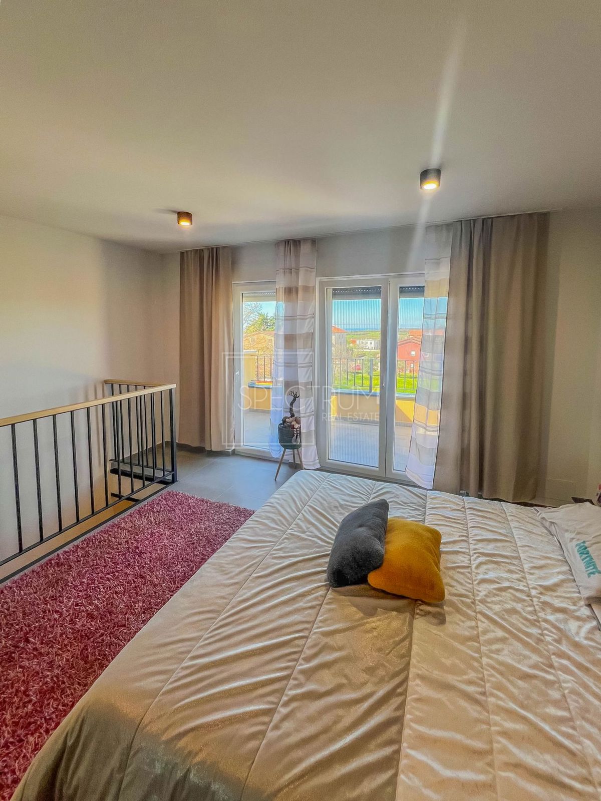 Cittanova, casa a schiera con giardino e vista mare