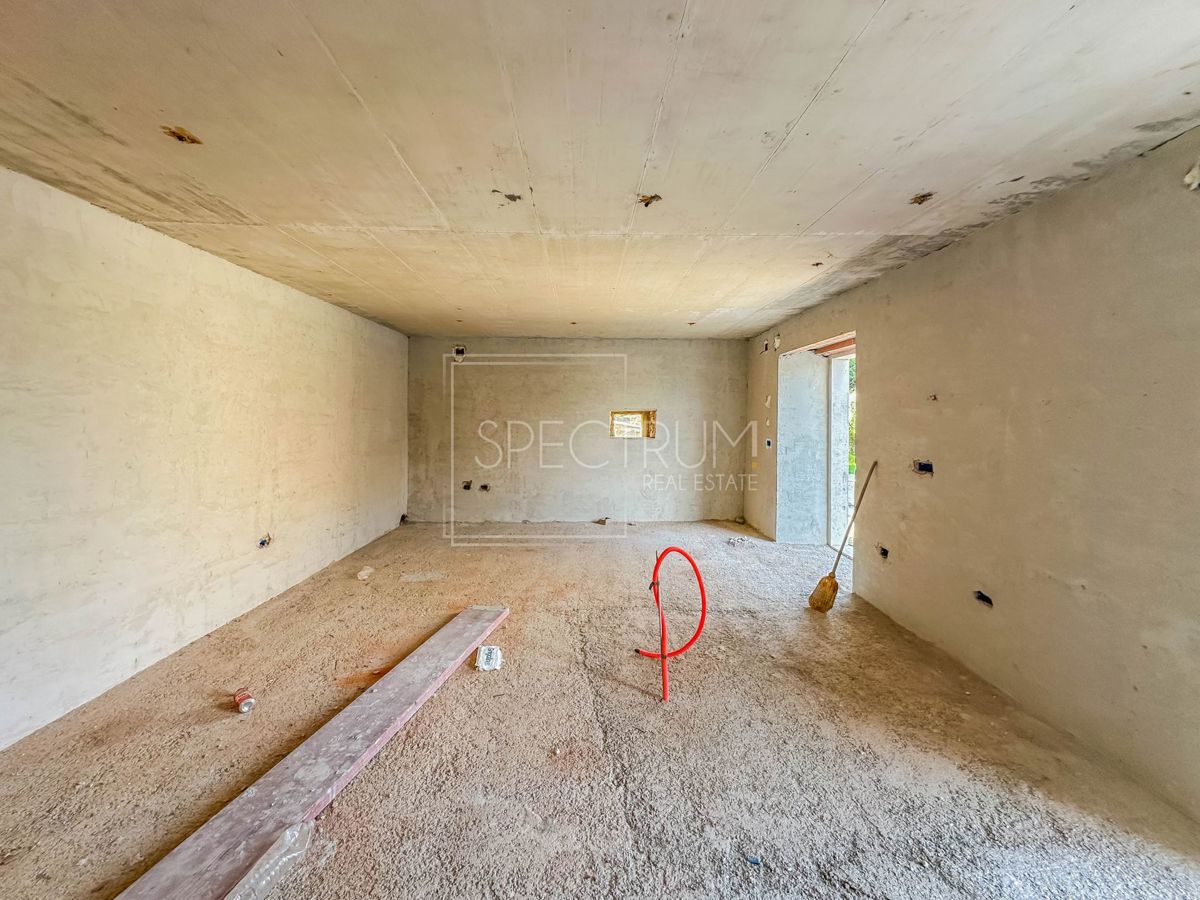 Zona di Buie, casa in pietra ristrutturata con una bellissima vista