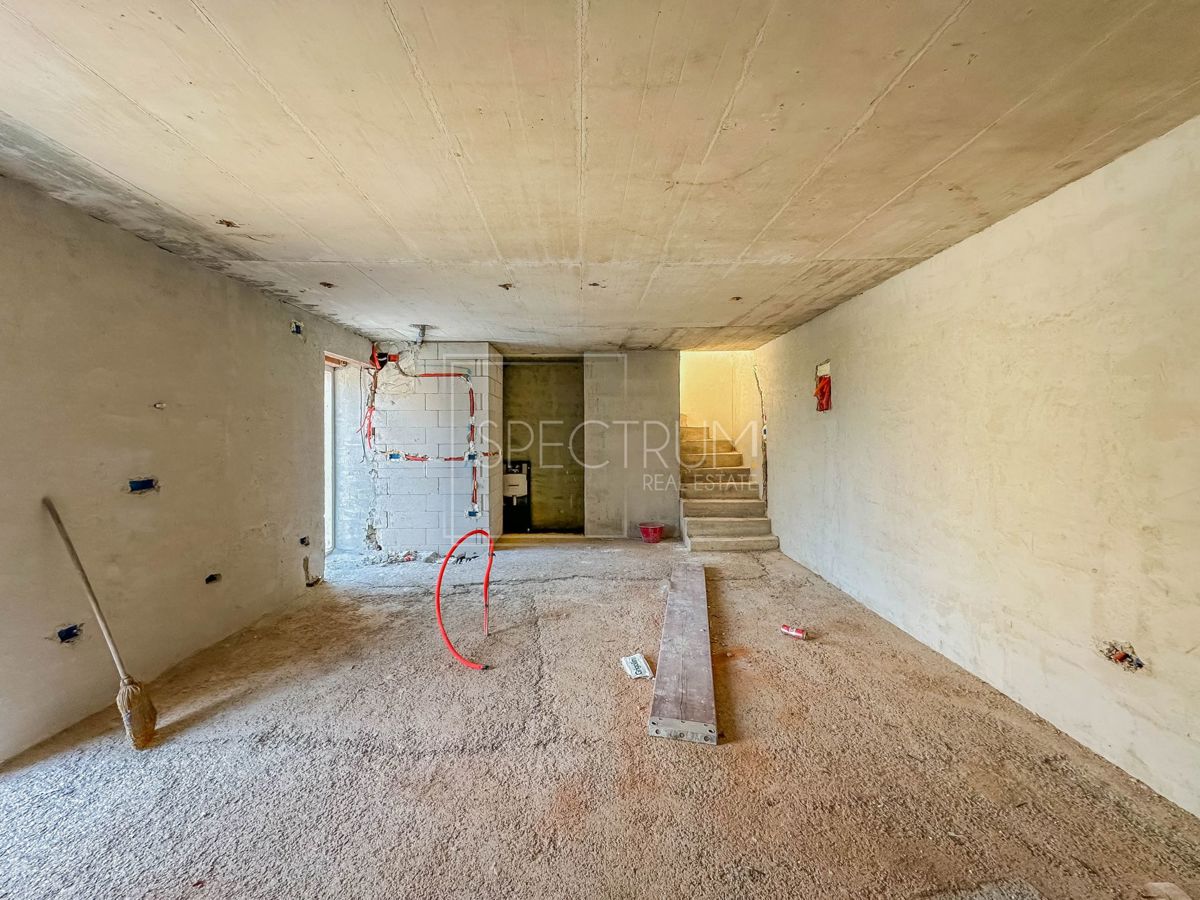 Zona di Buie, casa in pietra ristrutturata con una bellissima vista