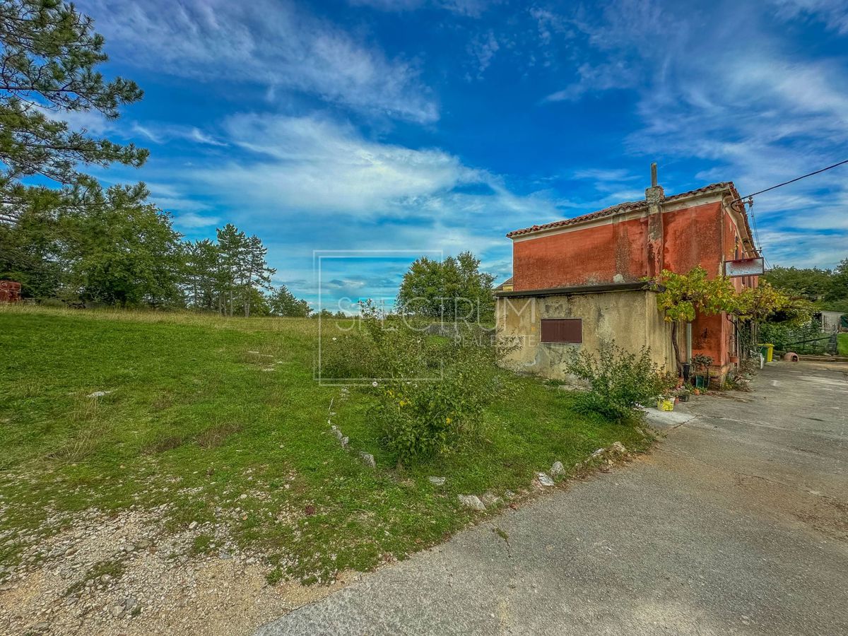 Zona di Grisignana, casa indipendente con ampio terreno