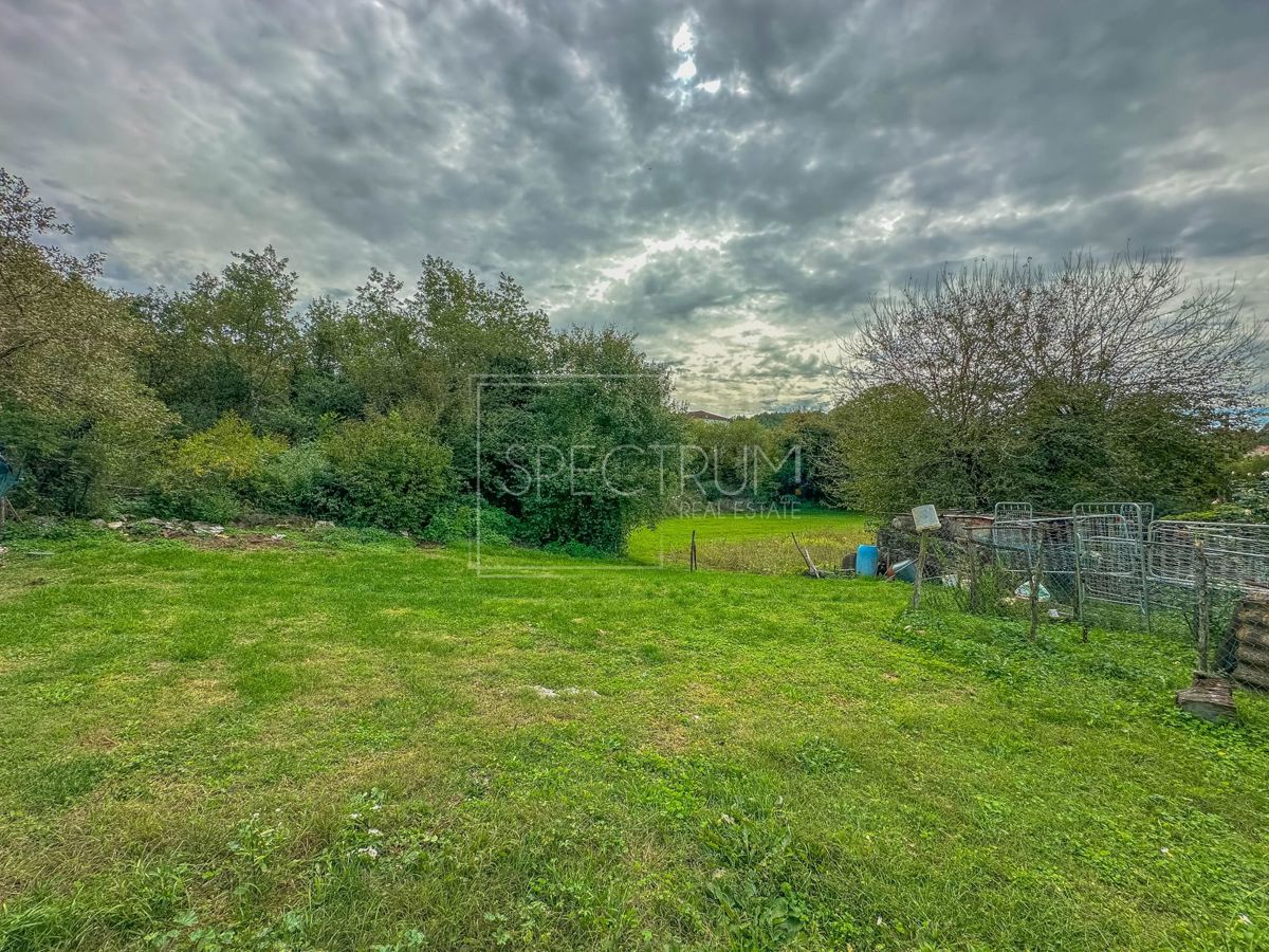 Zona di Grisignana, casa indipendente con ampio terreno