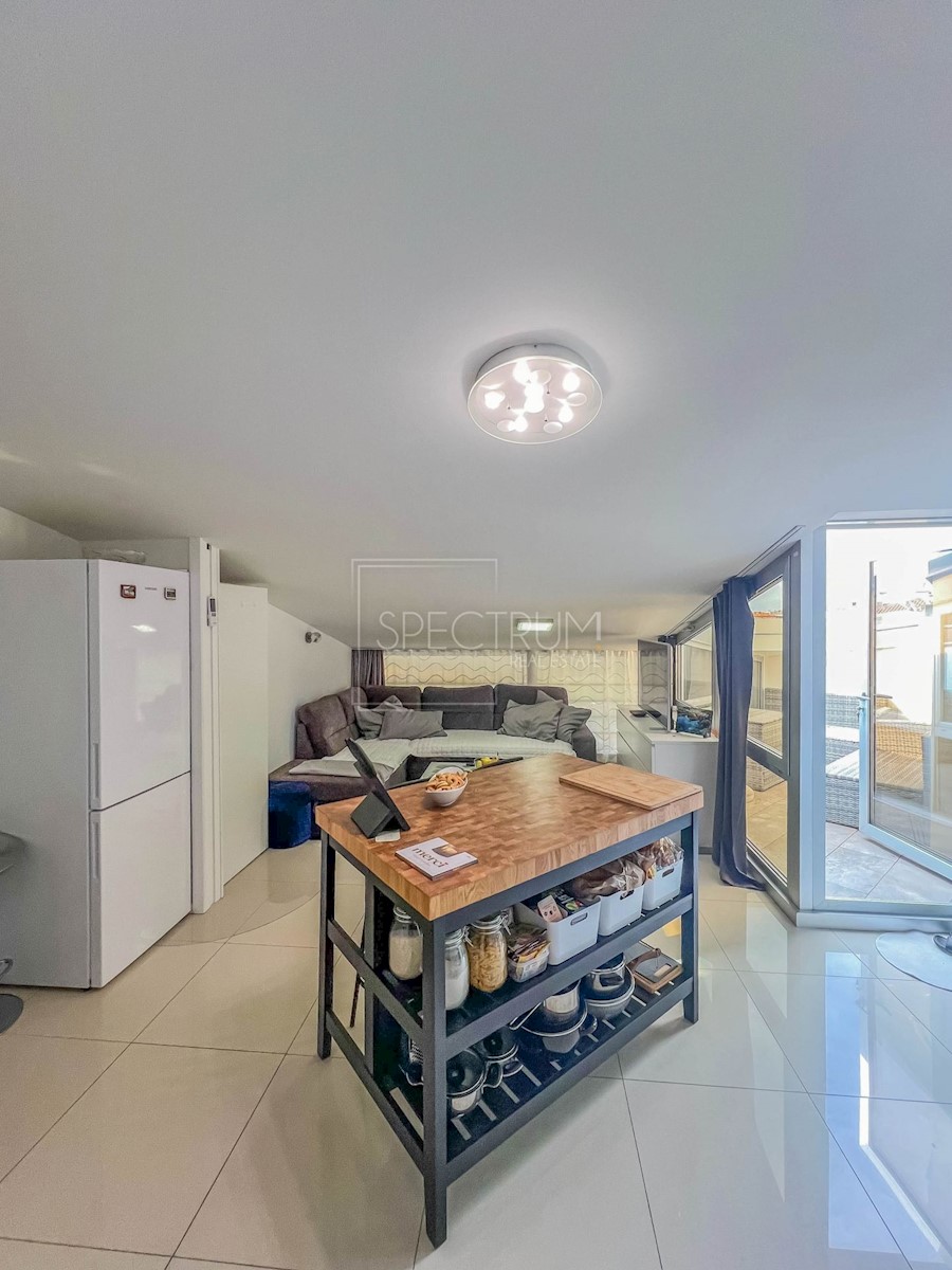 Cittanova, appartamento in un edificio con ascensore