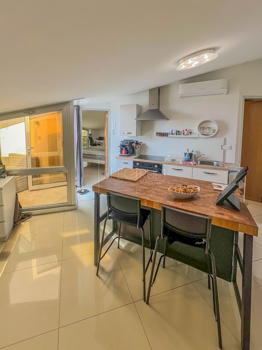 Cittanova, appartamento in un edificio con ascensore