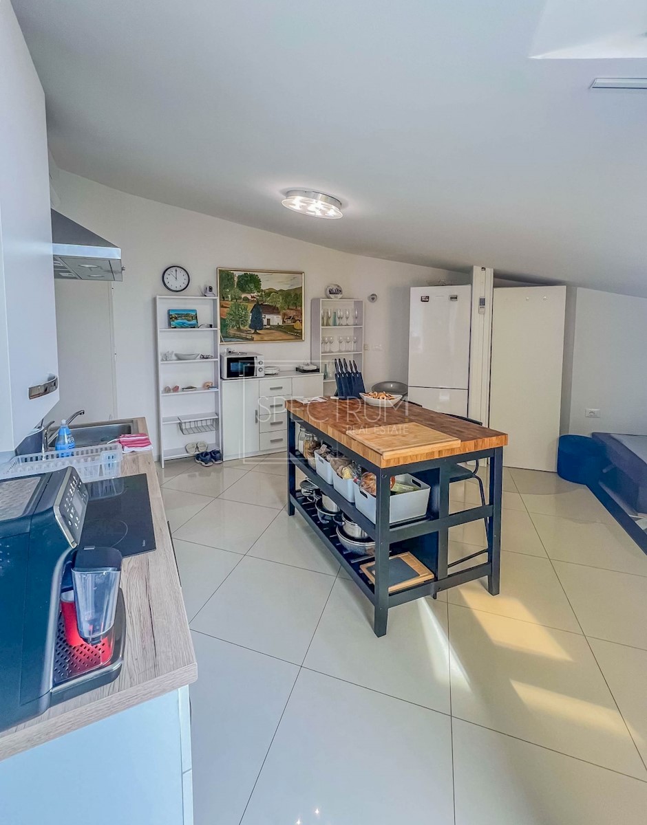 Cittanova, appartamento in un edificio con ascensore