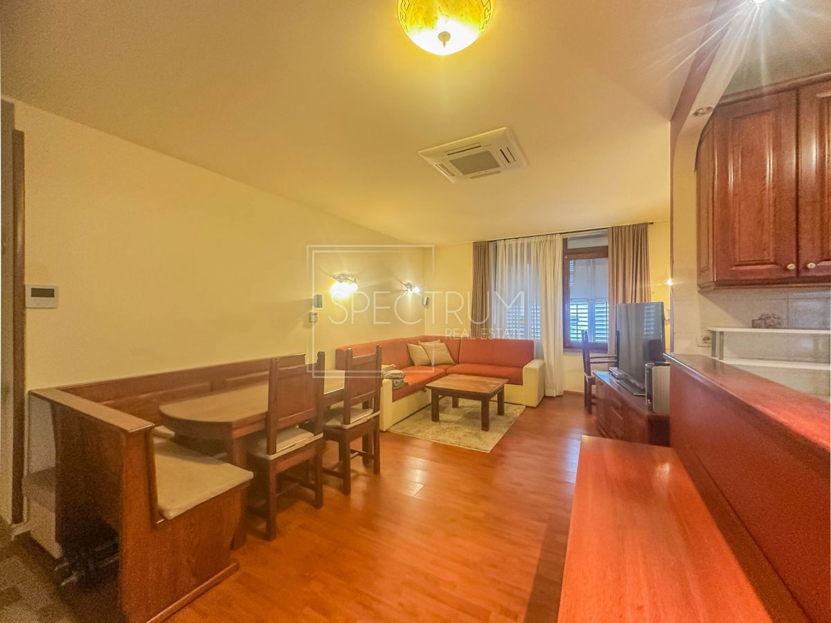 Parenzo, spazioso appartamento nel centro storico