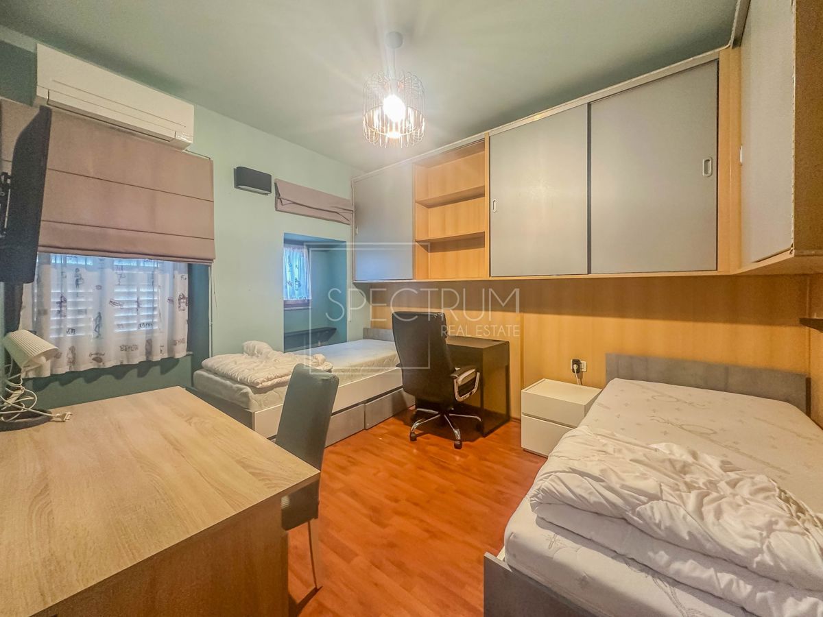 Parenzo, spazioso appartamento nel centro storico