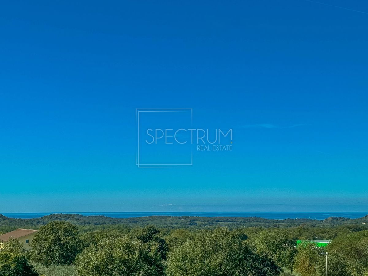 Zona Parenzo, nuova costruzione, appartamento con vista mare