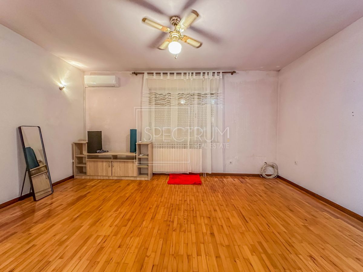 Zona Buie, casa indipendente con ampio cortile