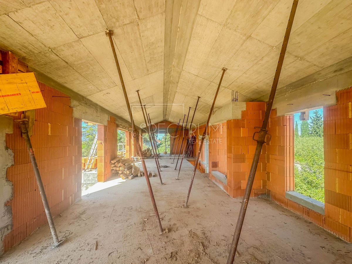 Castelliere, villa moderna con vista mare