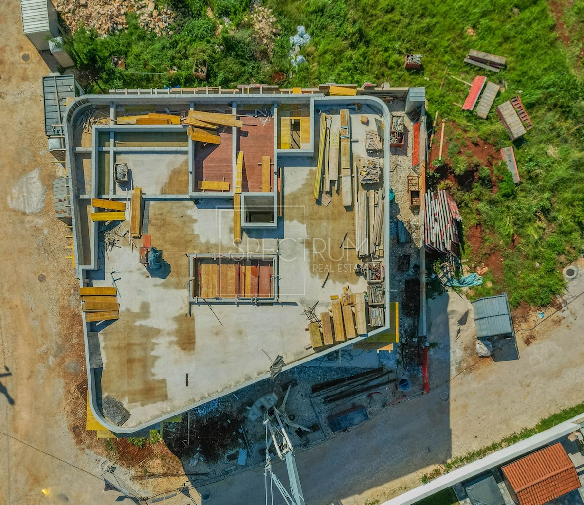 Umago, nuova costruzione, spazioso appartamento al 2° piano