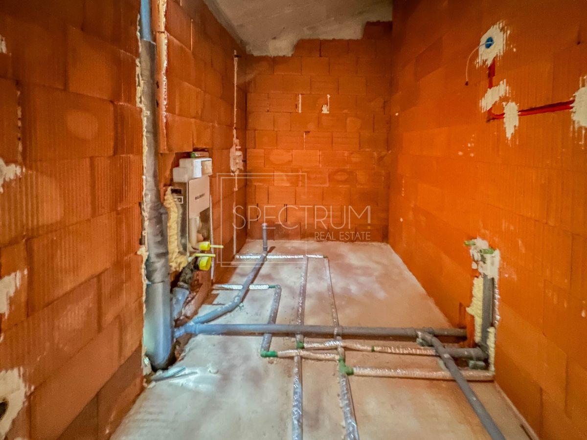 Fontane, appartamento mansardato di qualità e confortevole