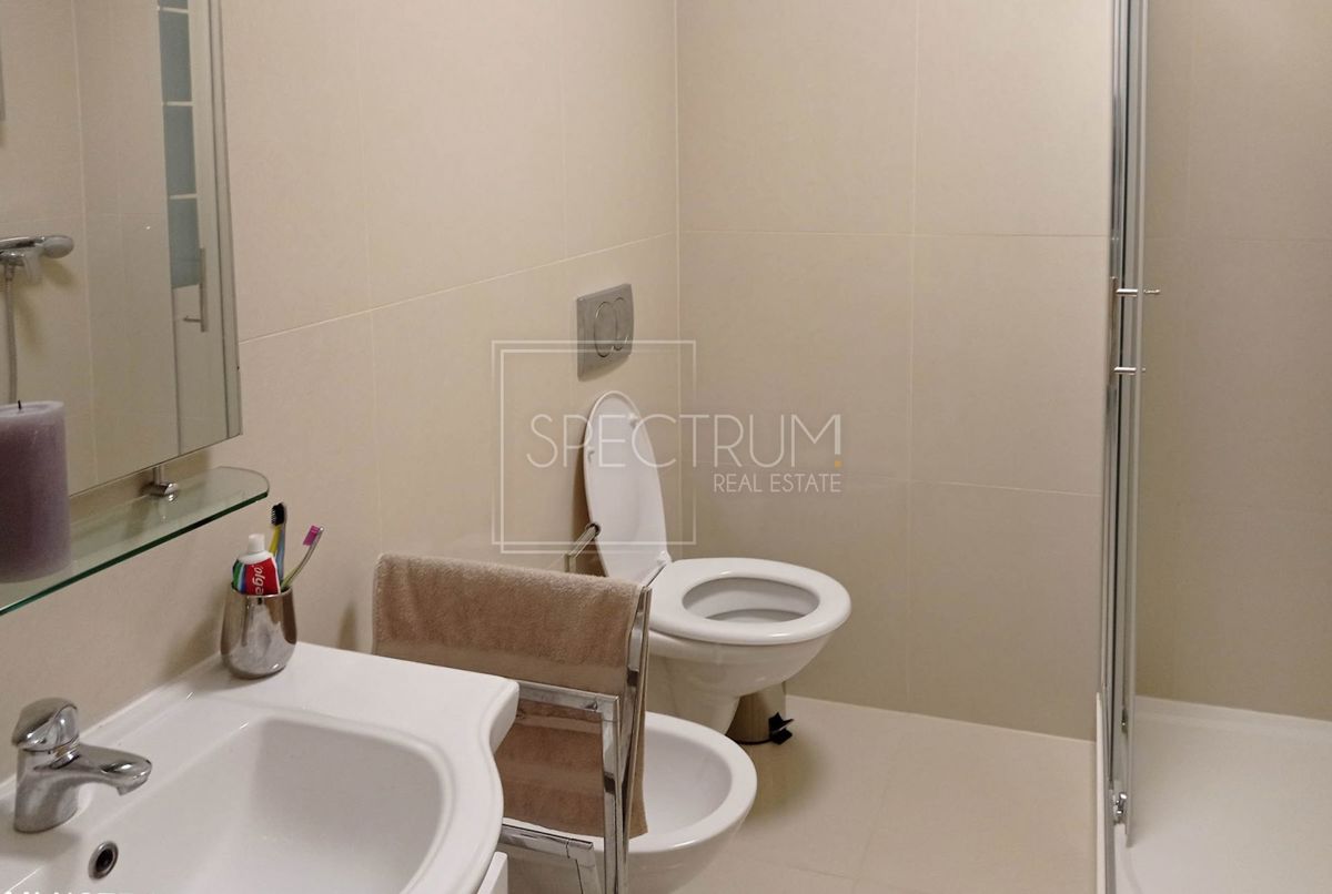 Cittanova, appartamento con vista mare in un edificio con ascensore