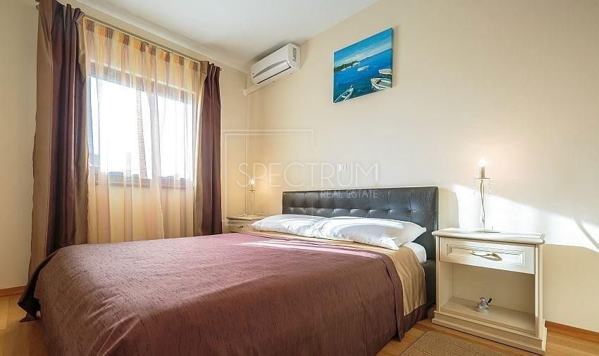 Zona Torre, appartamento con 2 camere da letto