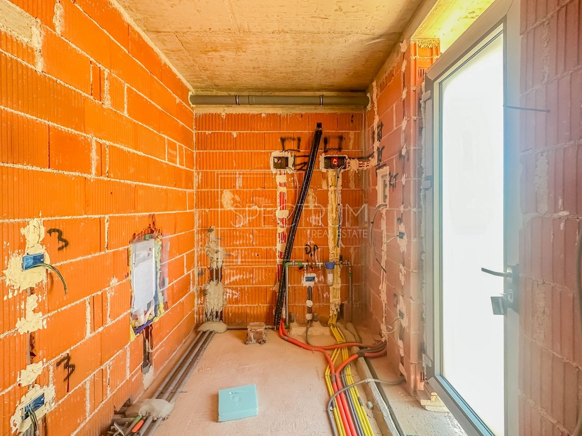 Parenzo, villa moderna con piscina