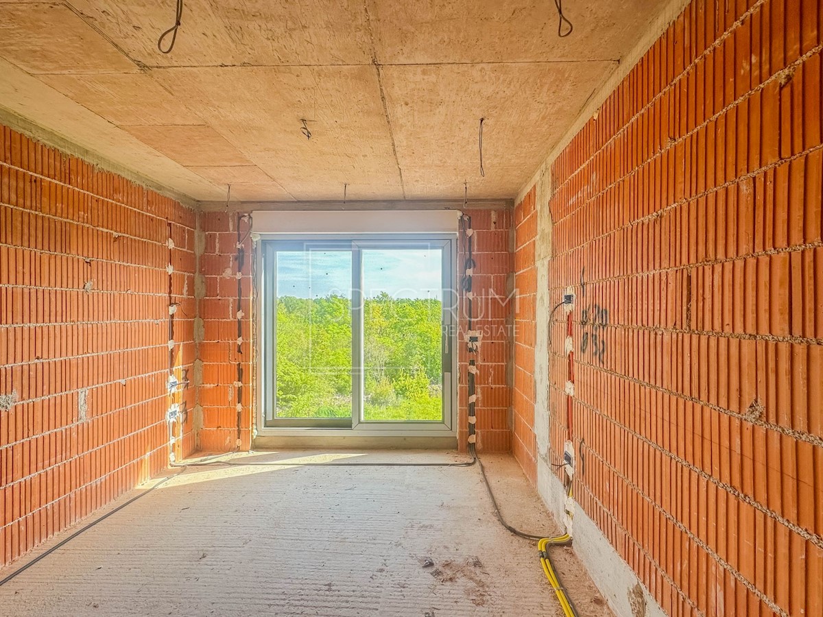 Parenzo, villa moderna con piscina