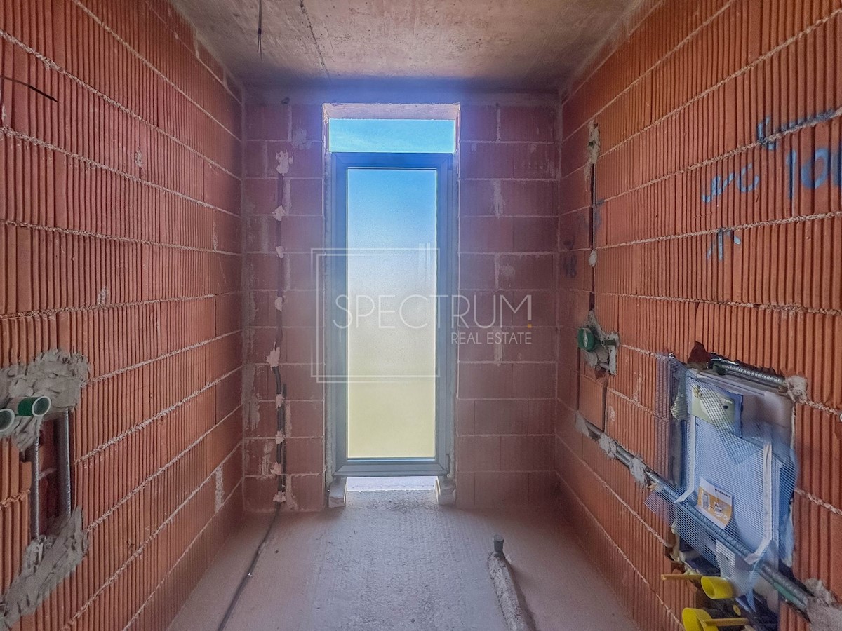 Parenzo, villa moderna con piscina