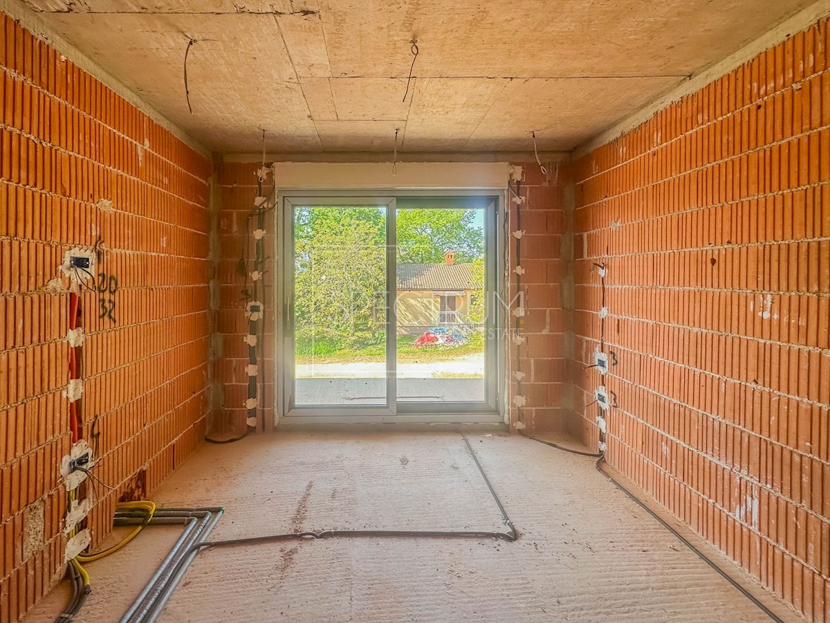 Parenzo, villa moderna con piscina