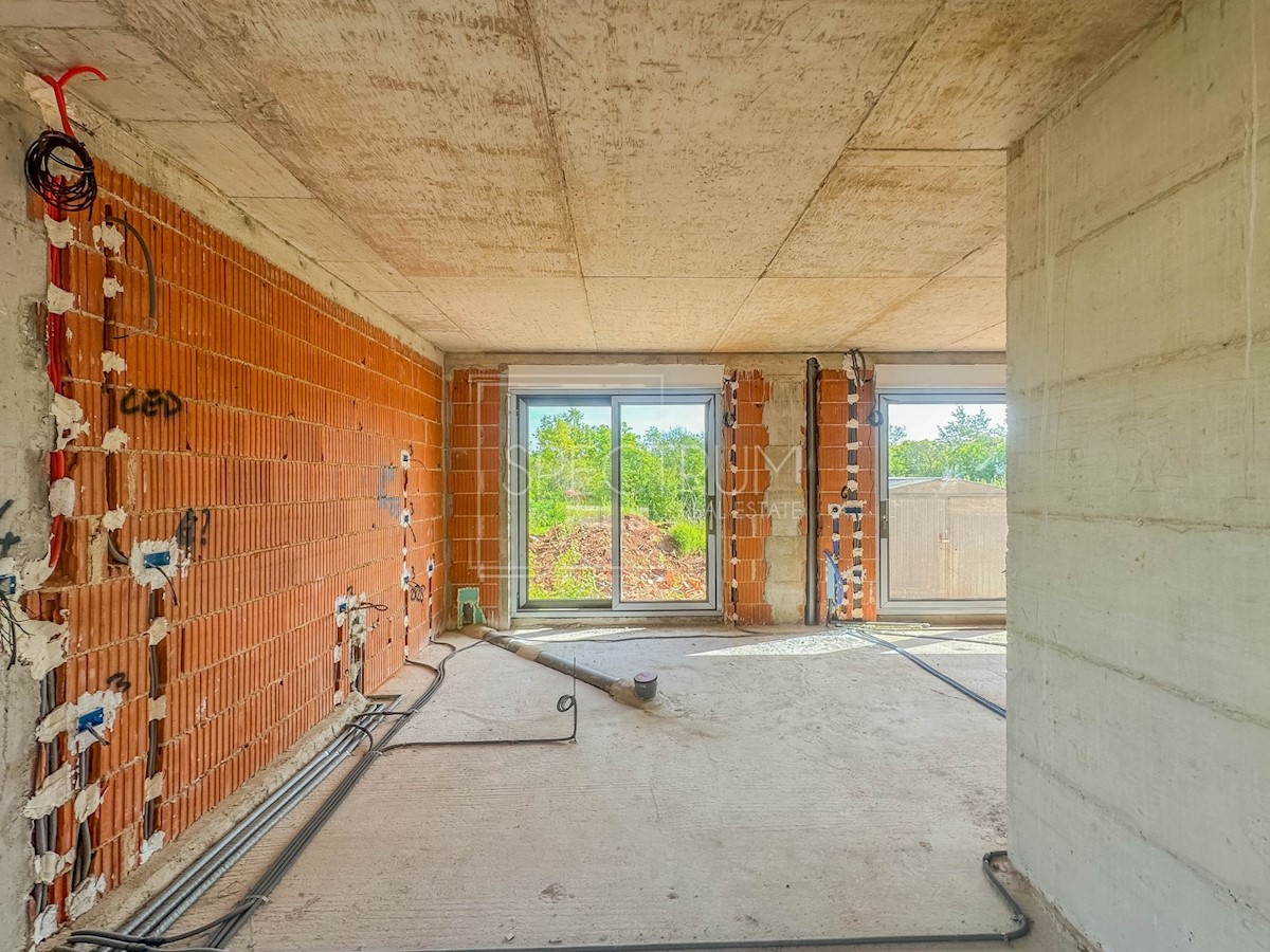 Parenzo, villa moderna con piscina