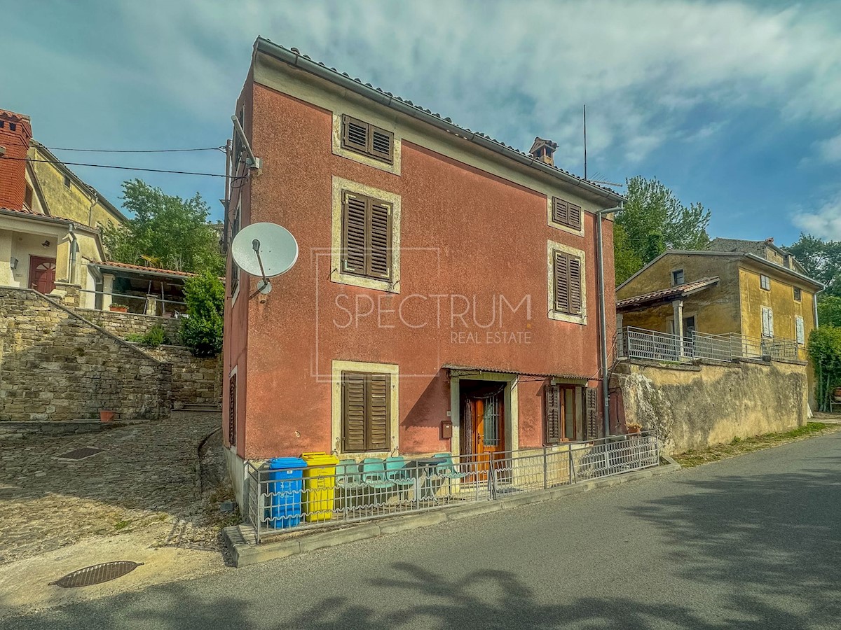 Motovun, casa con una bellissima vista 