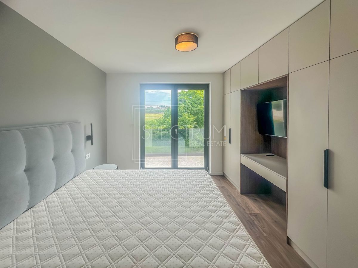 Zona Parenzo, appartamento moderno con vista mare