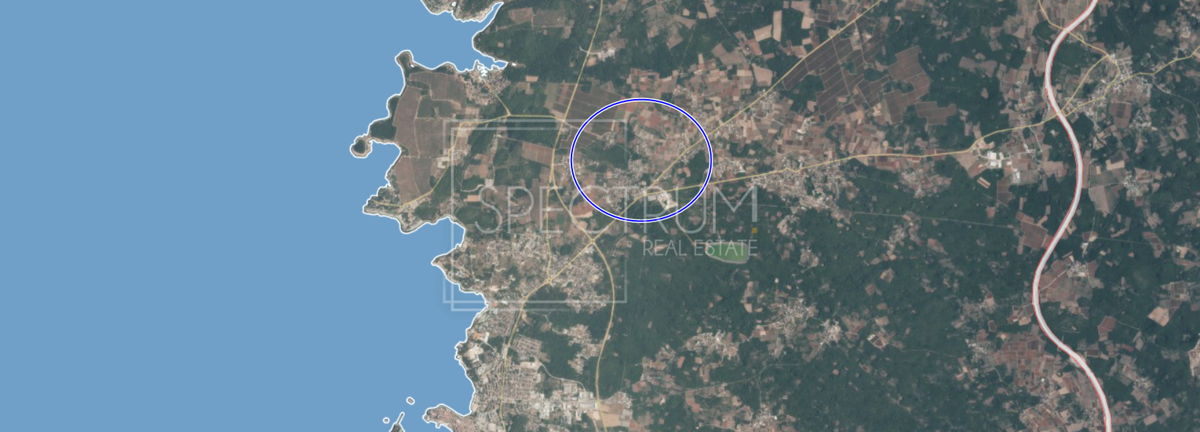 Zona Parenzo, terreno adatto per costruire una casa