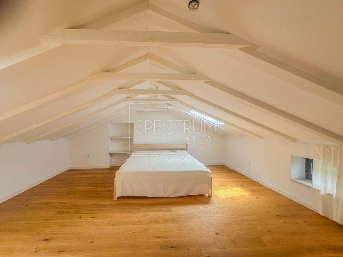 Torre, appartamento duplex ristrutturato