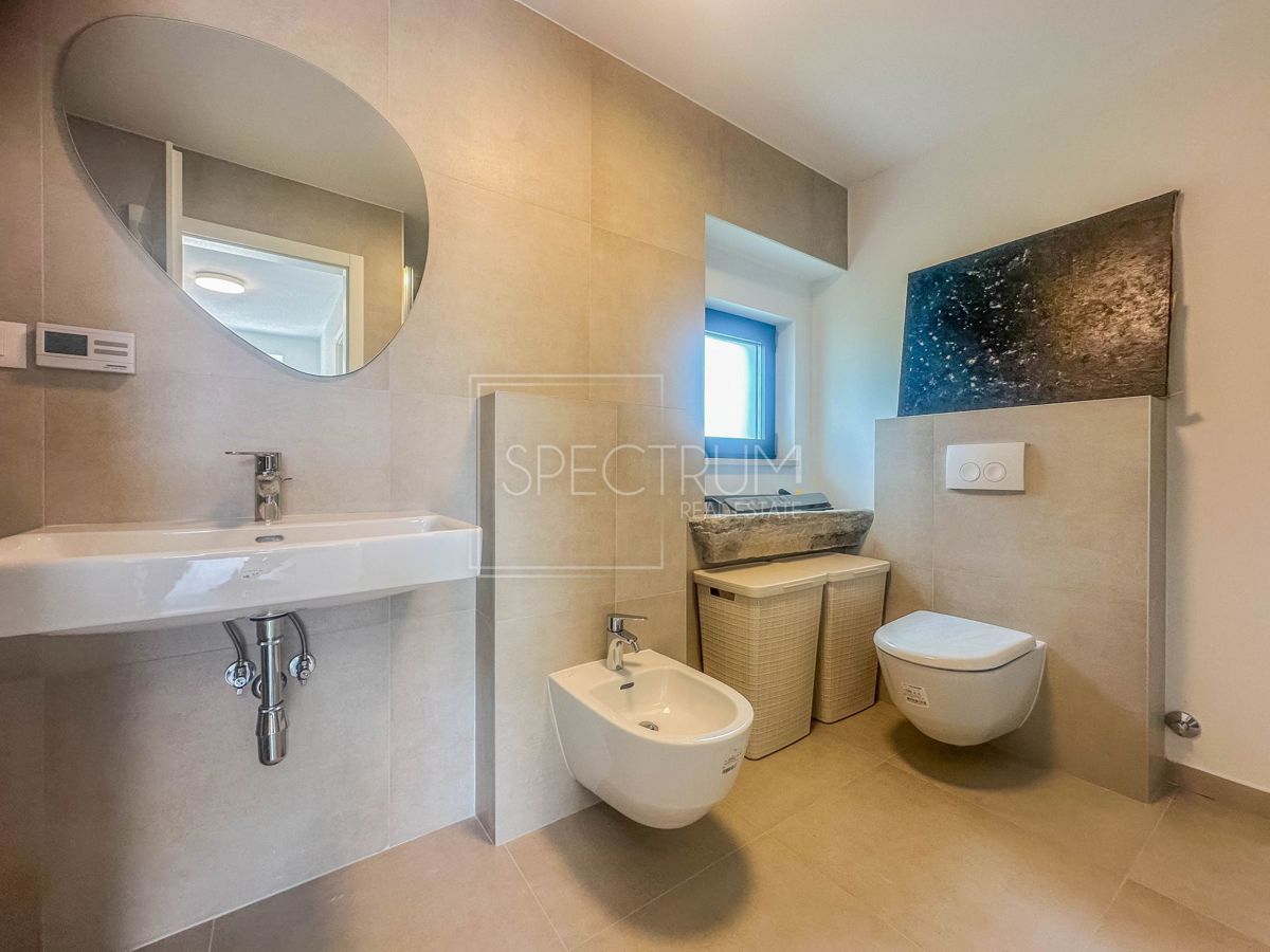 Torre, appartamento duplex ristrutturato