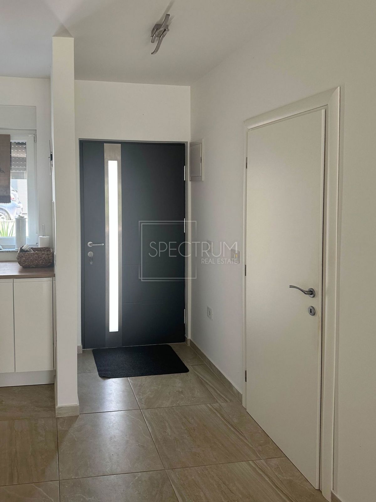 Cittanova, moderna casa a schiera con vista mare