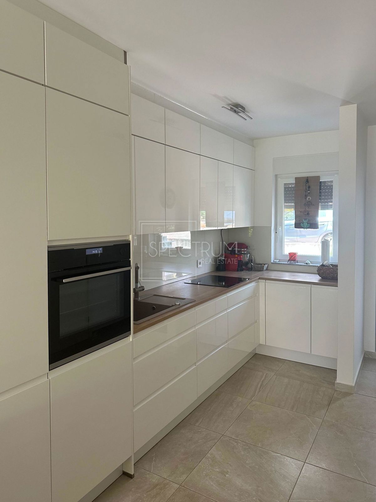 Cittanova, moderna casa a schiera con vista mare