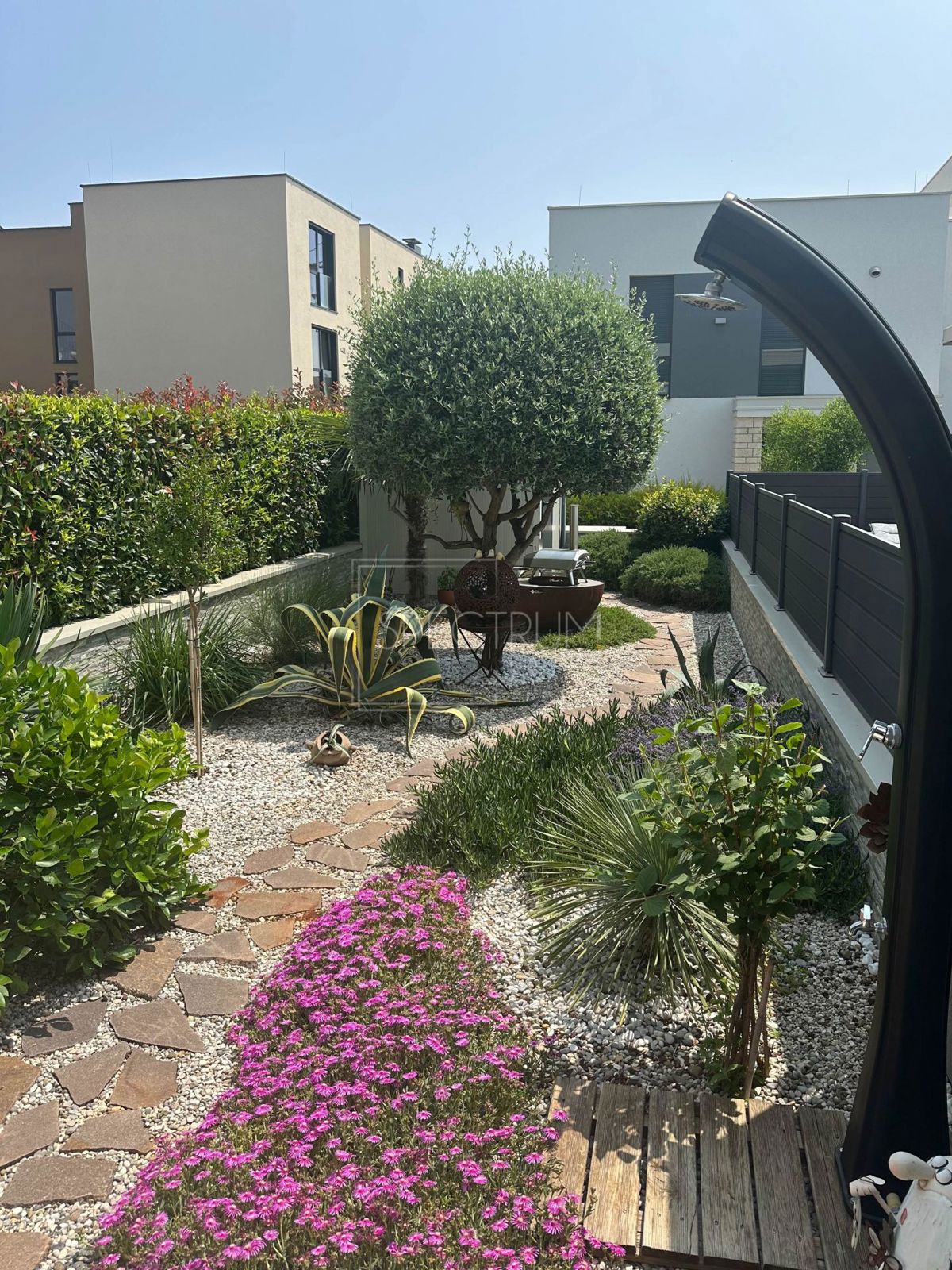 Cittanova, moderna casa a schiera con vista mare