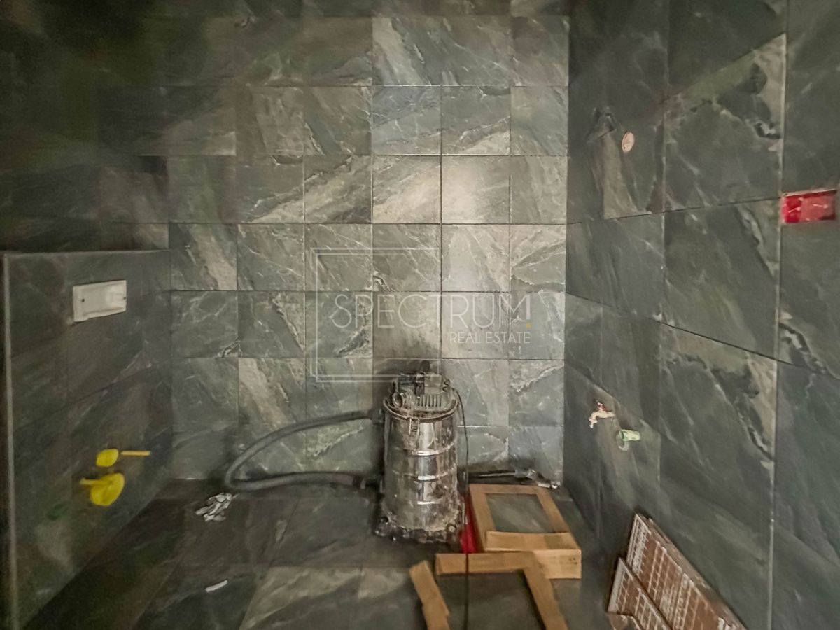 Zona Parenzo, appartamento moderno con terrazza sul tetto