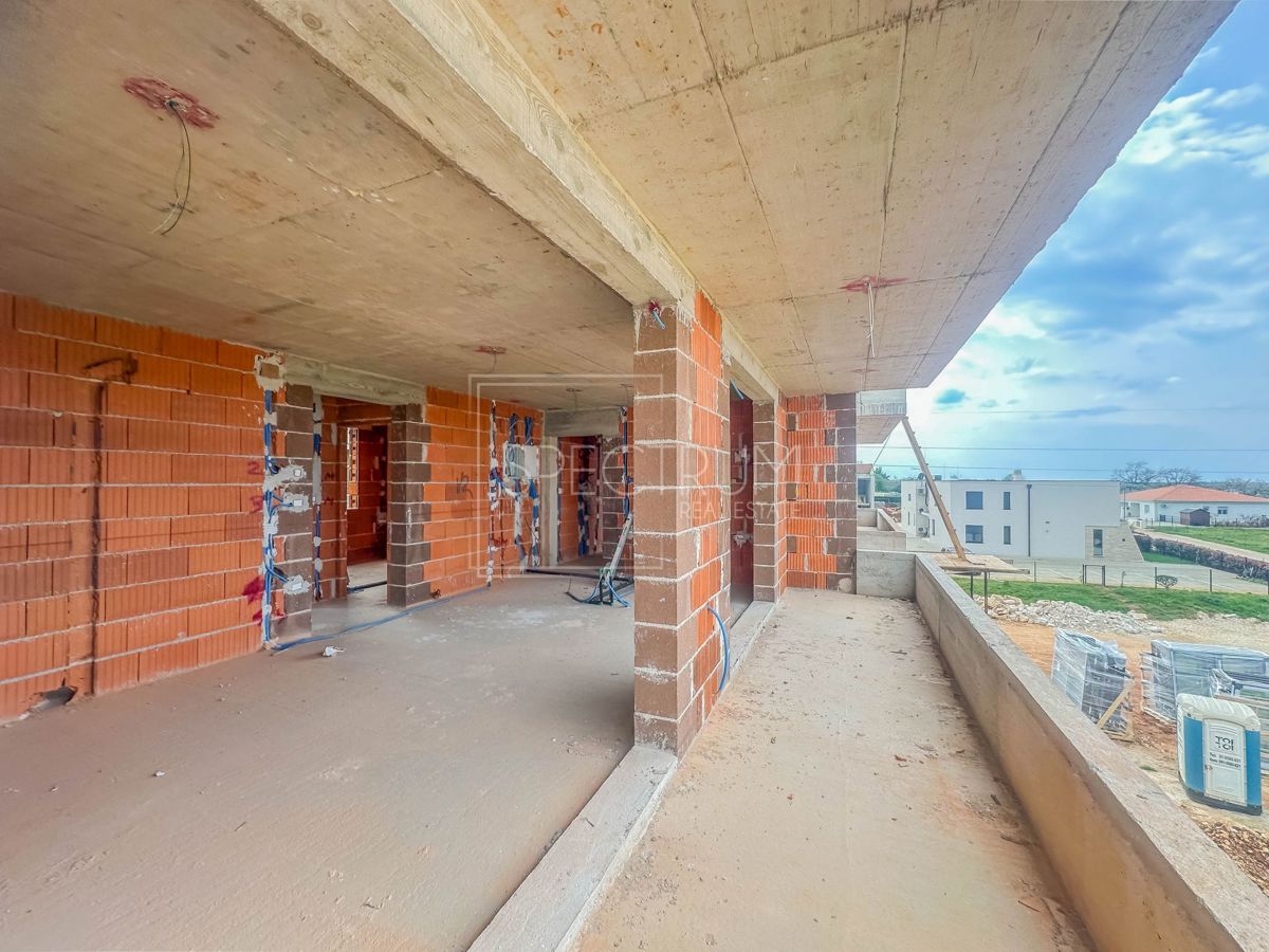 Umago, appartamento moderno con vista mare