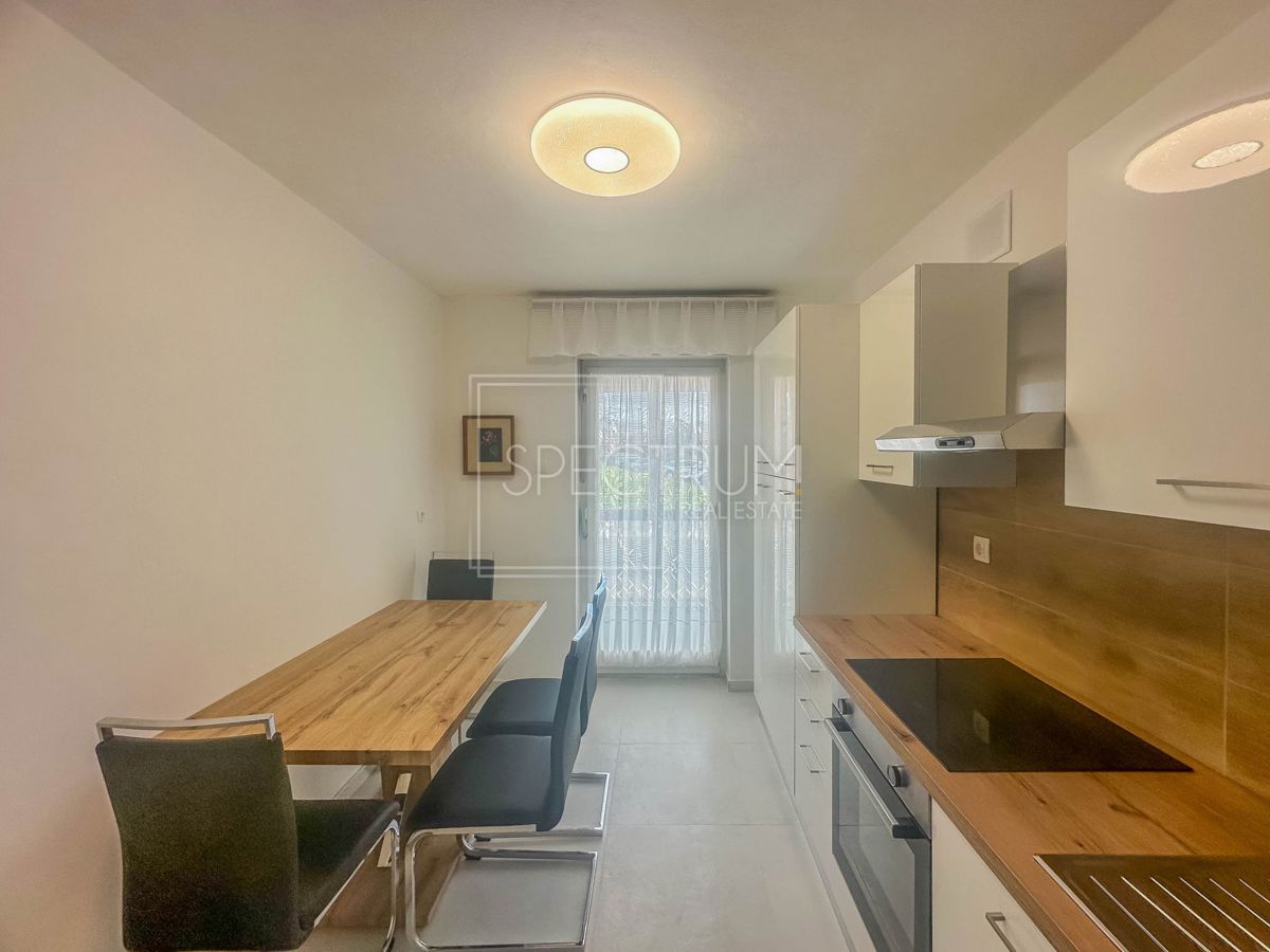 Umago, appartamento ristrutturato in centro vicino alla spiaggia!