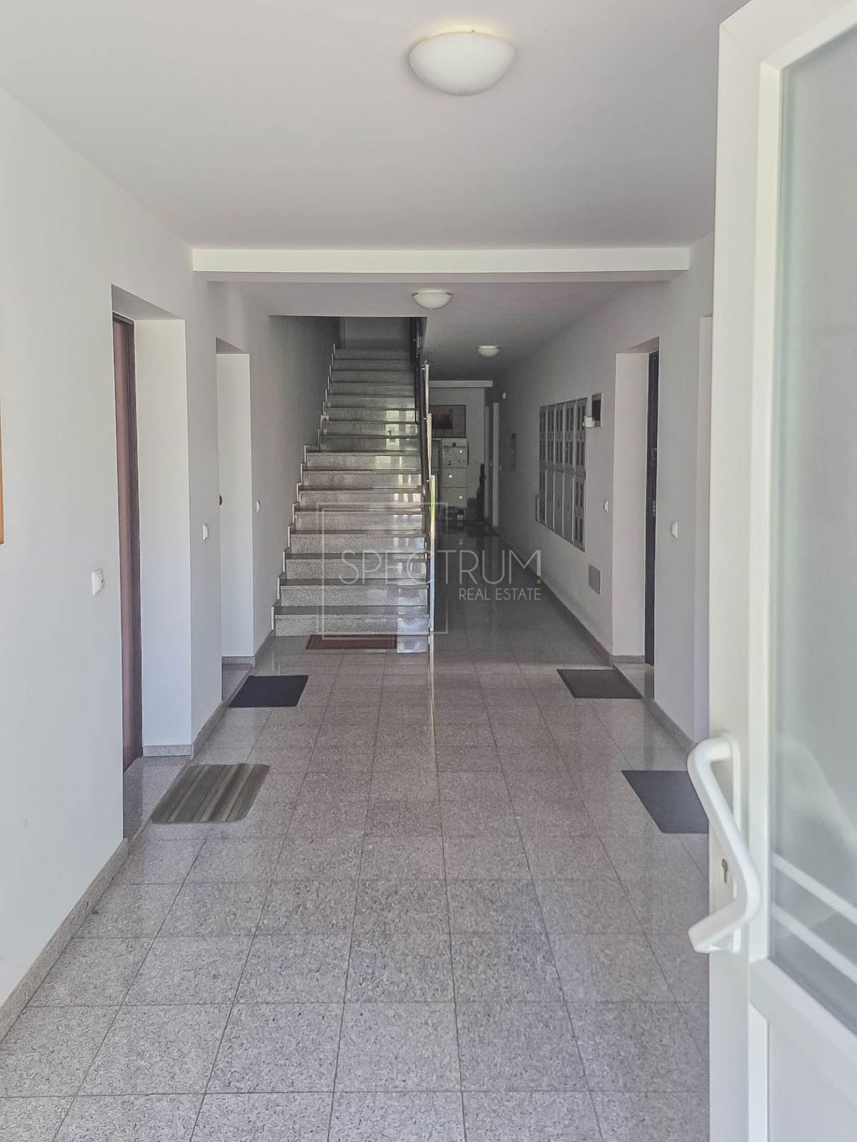 Lisignano, appartamento al piano terra in posizione ricercata