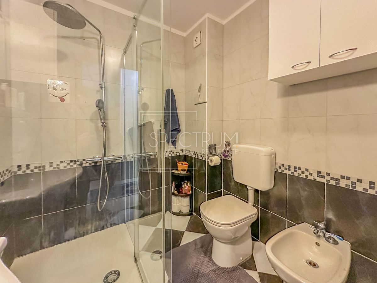 Lisignano, appartamento al piano terra in posizione ricercata